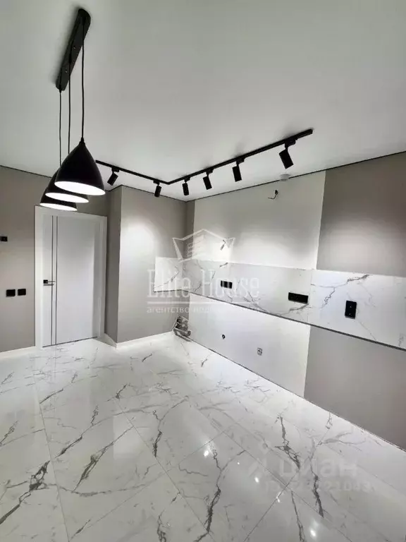 2-к кв. Калужская область, Калуга ул. Минская, 2 (66.38 м) - Фото 1