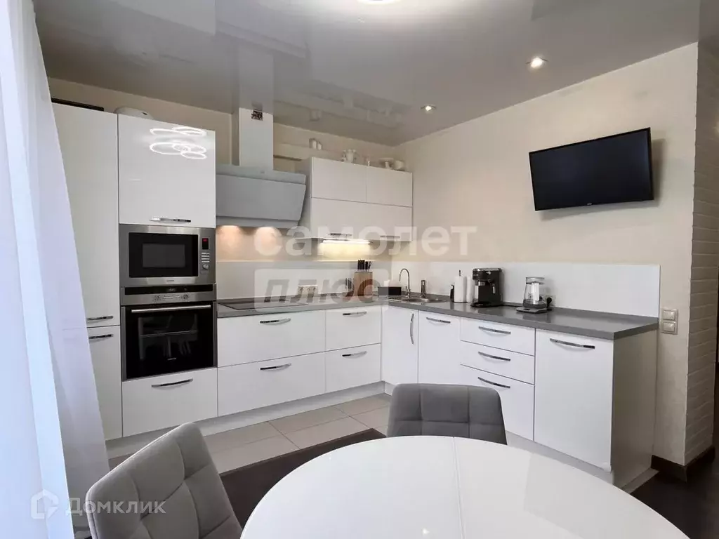 Продаётся 2-к квартира, 61.5 м - Фото 0