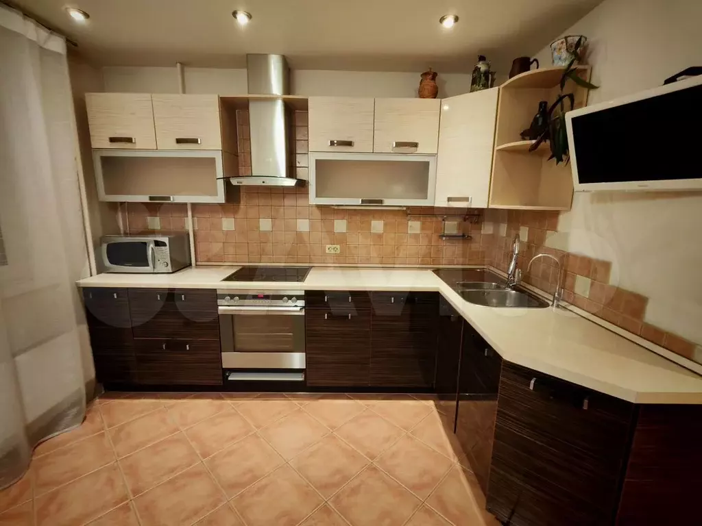 2-к. квартира, 60 м, 17/17 эт. - Фото 0