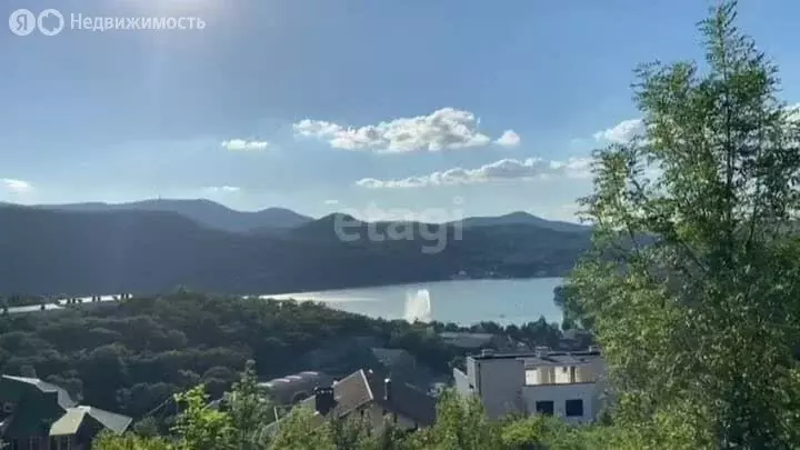 Участок в село Абрау-Дюрсо, Лазурная улица (10 м) - Фото 0