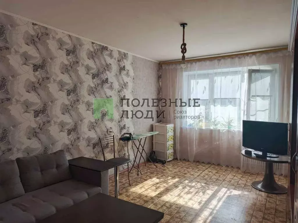 3-к кв. Воронежская область, Воронеж бул. Победы, 18 (68.2 м) - Фото 0