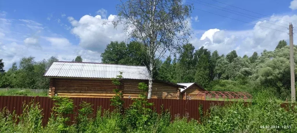 Дом в Новгородская область, Парфинский район, Федорковское с/пос, д. ... - Фото 1