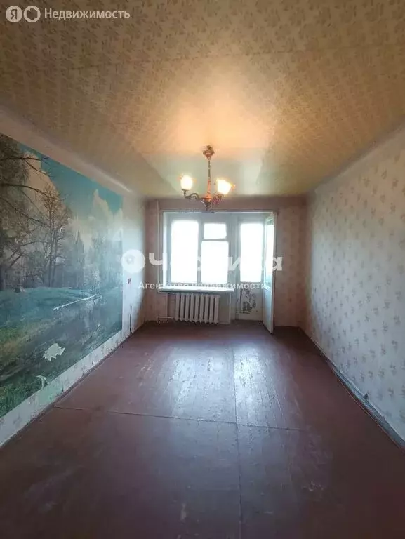 1-комнатная квартира: Каменск-Шахтинский, улица Пугачёва, 3А (30.3 м) - Фото 0