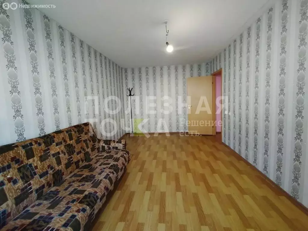 3-комнатная квартира: Боровичи, Пушкинская улица, 2 (62.2 м) - Фото 2