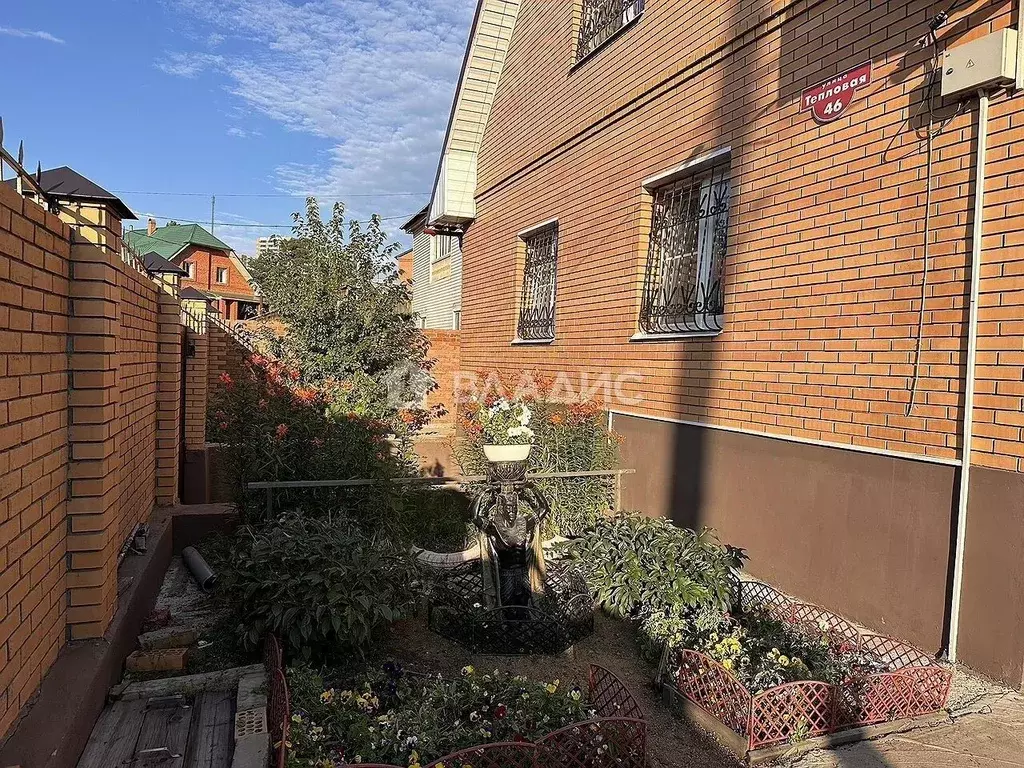 Дом в Бурятия, Улан-Удэ Тепловик мкр, ул. Тепловая, 46 (234 м) - Фото 1