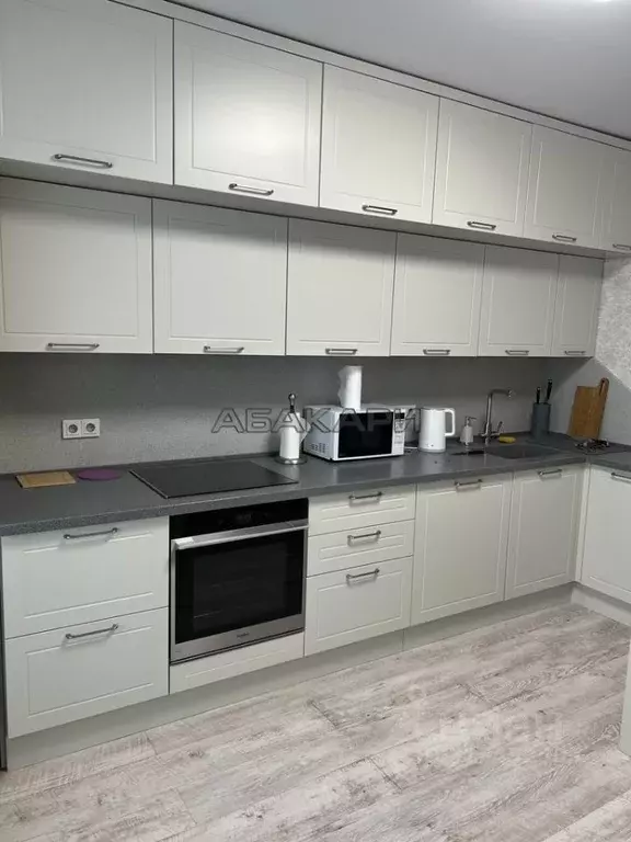 2-к кв. Красноярский край, Красноярск ул. Академгородок, 70 (68.0 м) - Фото 1