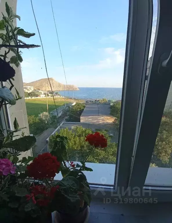 1-к кв. Крым, Феодосия муниципальный округ, Орджоникидзе пгт пер. ... - Фото 0