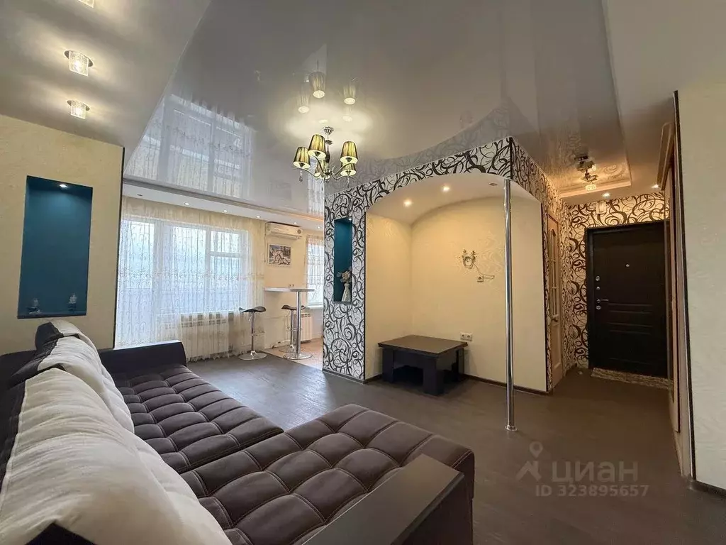 2-к кв. Волгоградская область, Волжский Советская ул., 9 (44.7 м) - Фото 1