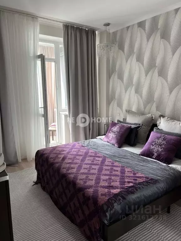 2-к кв. Пермский край, Пермь ул. Революции, 21В (77.7 м) - Фото 0