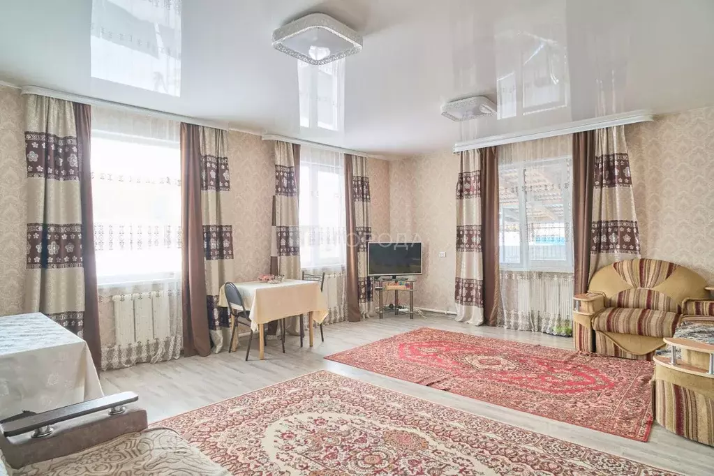Дом в Томская область, Томск пос. Кузовлево, Советская ул., 19 (100 м) - Фото 2