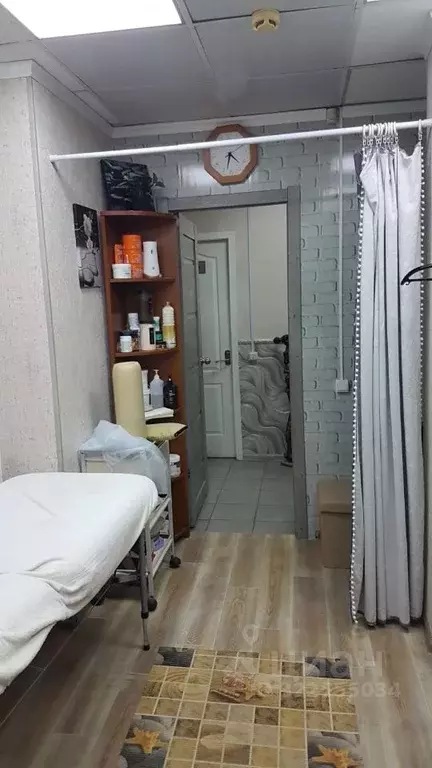 Офис в Ханты-Мансийский АО, Нижневартовск Омская ул., 62 (100 м) - Фото 0