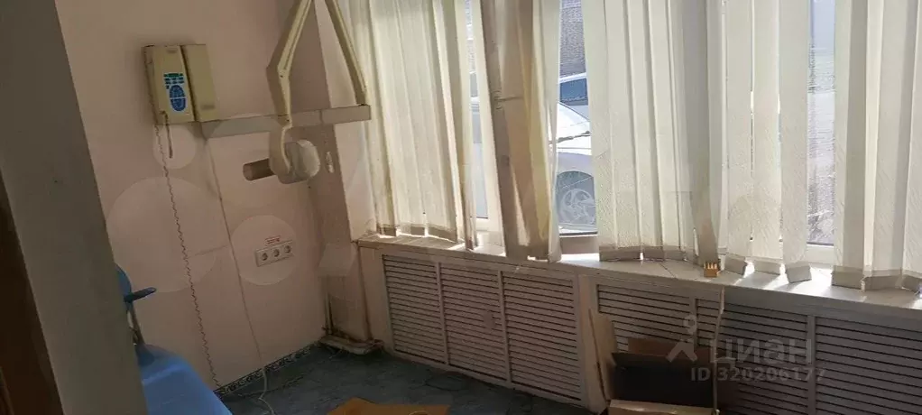 Торговая площадь в Кемеровская область, Новокузнецк просп. Строителей, ... - Фото 0