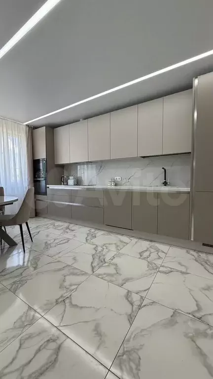 3-к. квартира, 65 м, 7/10 эт. - Фото 0