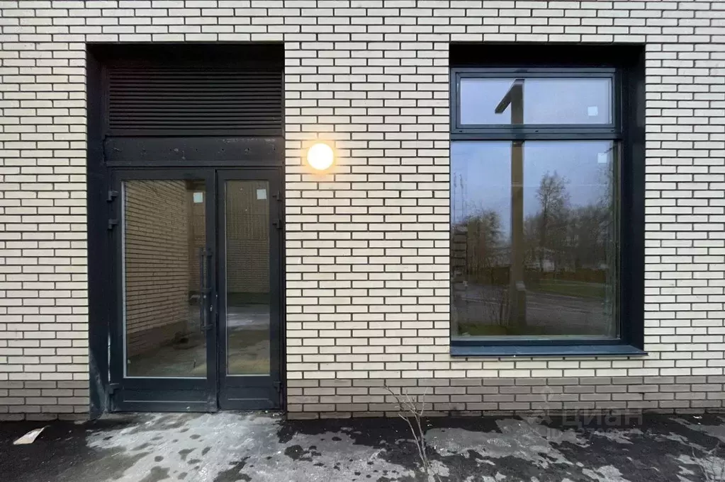 Торговая площадь в Москва проезд Досфлота, 2А (98 м) - Фото 1