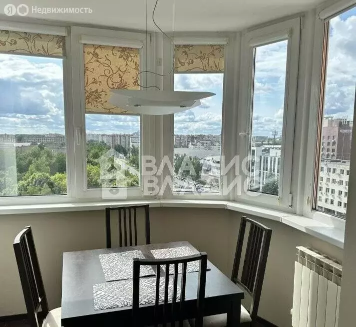 2-комнатная квартира: Смоленск, проезд Маршала Конева, 29 (71.2 м) - Фото 1