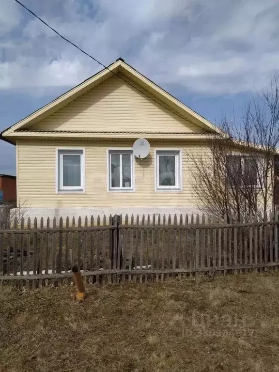 Дом в Челябинская область, Чебаркульский муниципальный округ, с. ... - Фото 1