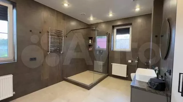 Дом 218,6 м на участке 13,6 сот. - Фото 1