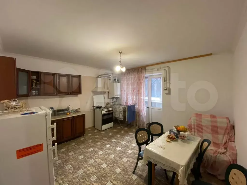 2-к. квартира, 70 м, 5/5 эт. - Фото 0