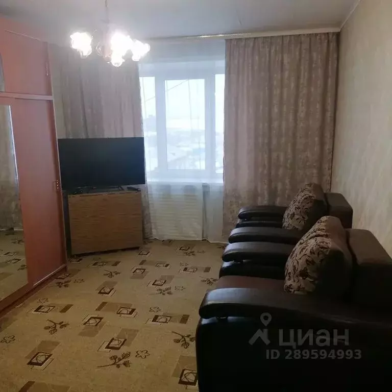 1-к кв. Иркутская область, Братск Центральный жилрайон, ул. Южная, 18 ... - Фото 0