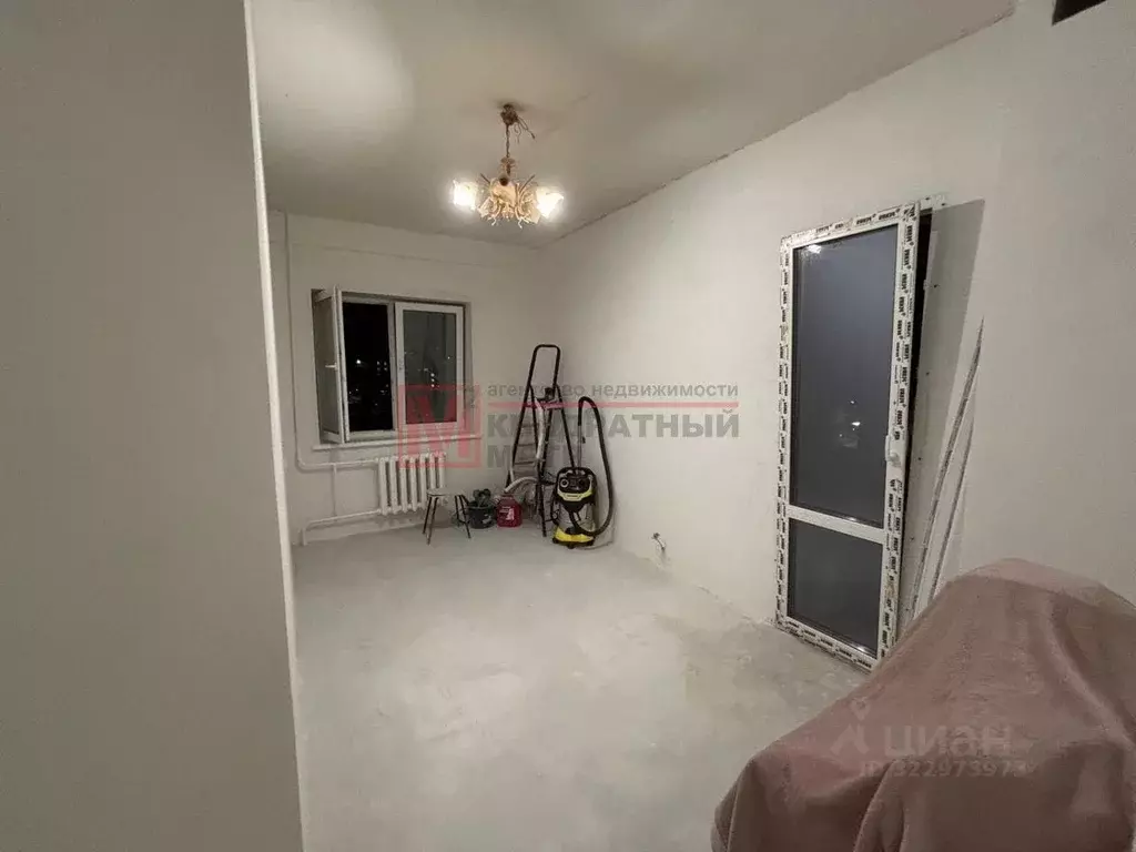 1-к кв. Белгородская область, Старый Оскол Буденного мкр, 16 (36.0 м) - Фото 1