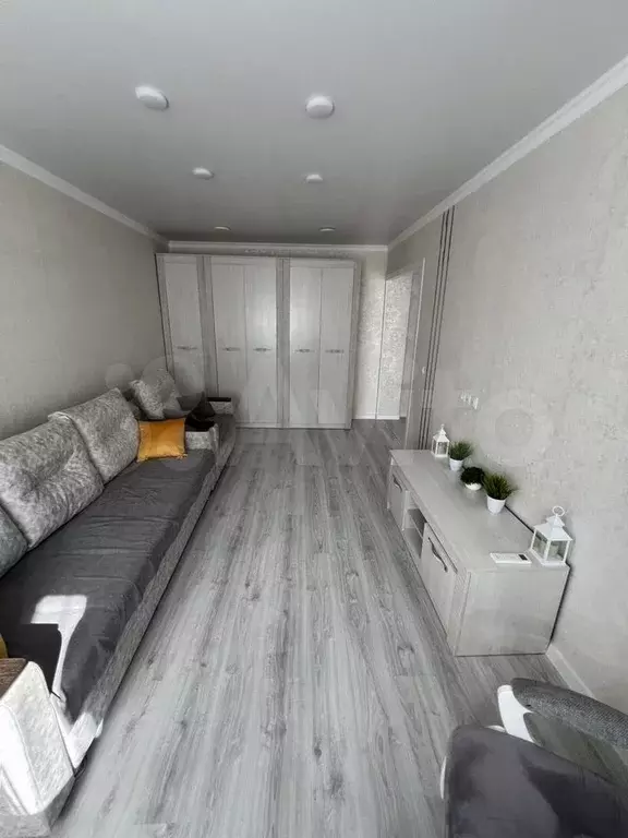 2-к. квартира, 42 м, 4/5 эт. - Фото 1