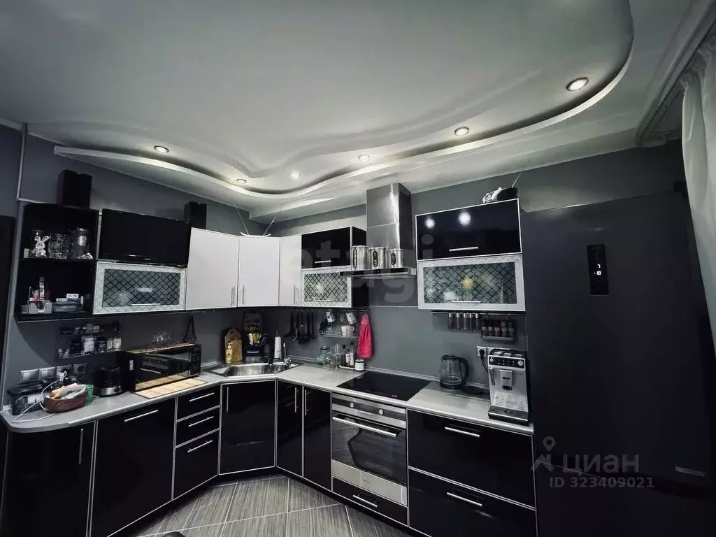 4-к кв. Ямало-Ненецкий АО, Салехард ул. Имени Василия Подшибякина, 41 ... - Фото 2