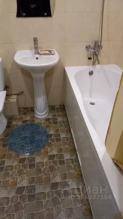 1-к кв. Брянская область, Брянск ул. Имени О.Н. Строкина, 7 (42.0 м) - Фото 0