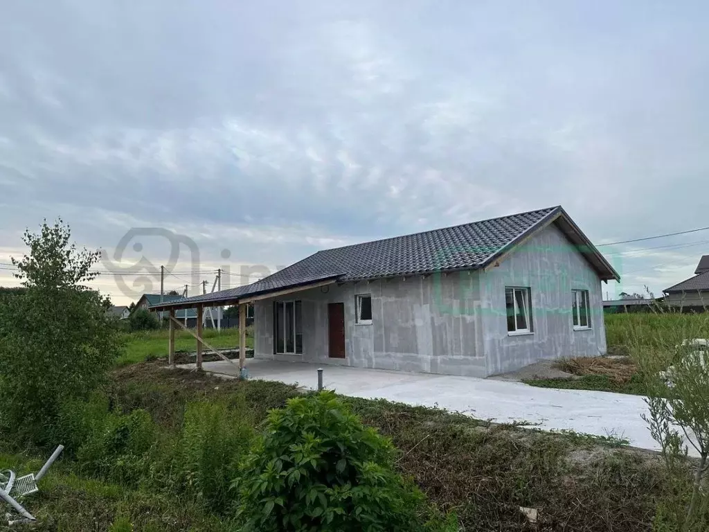 Дом в Калининградская область, Гурьевский муниципальный округ, пос. ... - Фото 1