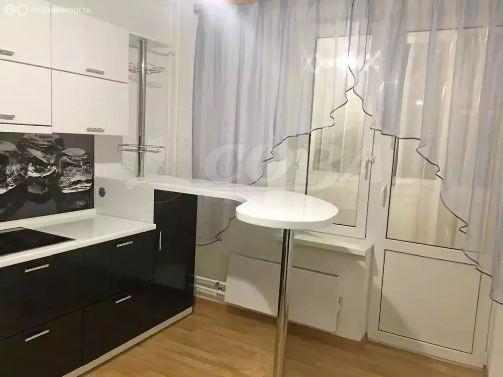 1-комнатная квартира: Тюмень, улица Николая Зелинского, 24 (38.4 м) - Фото 1
