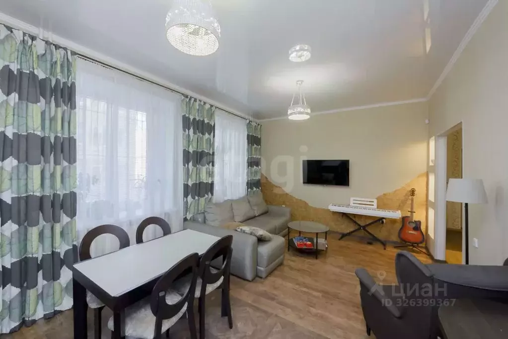 2-к кв. Тюменская область, Тюмень ул. Станислава Карнацевича, 14 (69.7 ... - Фото 1