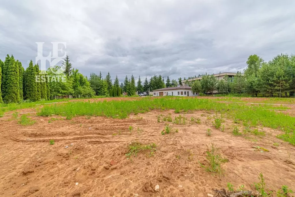 Участок в Московская область, Одинцовский городской округ, д. ... - Фото 0