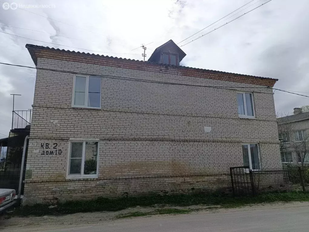 2-комнатная квартира: посёлок Кикерино, 2-й квартал, 10 (42.7 м) - Фото 1