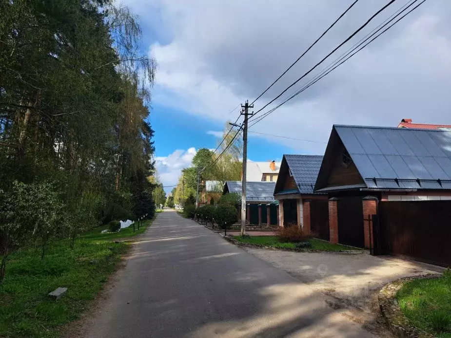 Участок в Московская область, Мытищи городской округ, с. Марфино ул. ... - Фото 1