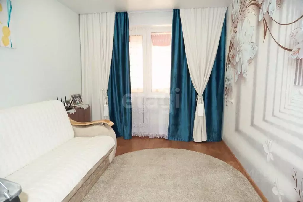 3-к кв. Башкортостан, Стерлитамак ул. Артема, 97А (66.5 м) - Фото 1