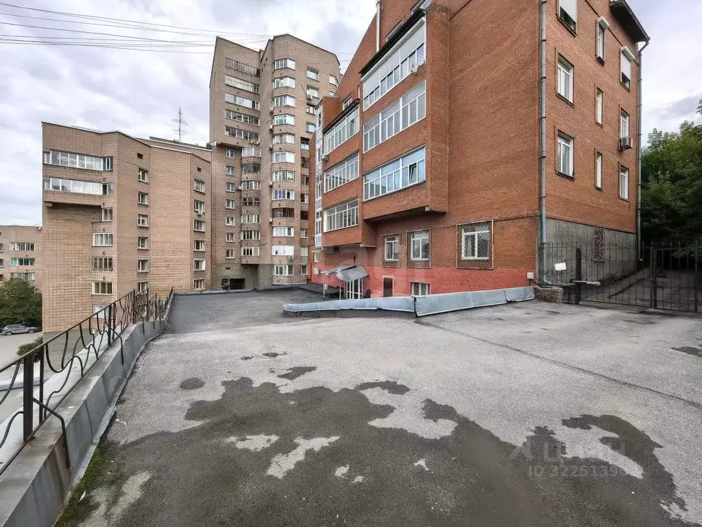 Помещение свободного назначения в Новосибирская область, Новосибирск ... - Фото 1