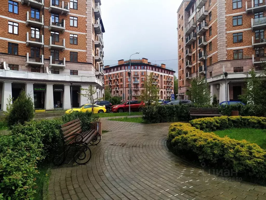 2-к кв. Московская область, Красногорск Опалиха мкр, ул. Дежнева, 9 ... - Фото 1