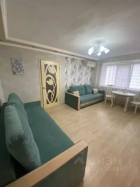 2-к кв. Ростовская область, Шахты Рабоче-Крестьянская ул., 87 (42.0 м) - Фото 0