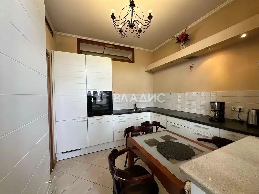 3-к кв. Москва ул. Ватутина, 18К2 (77.9 м) - Фото 2