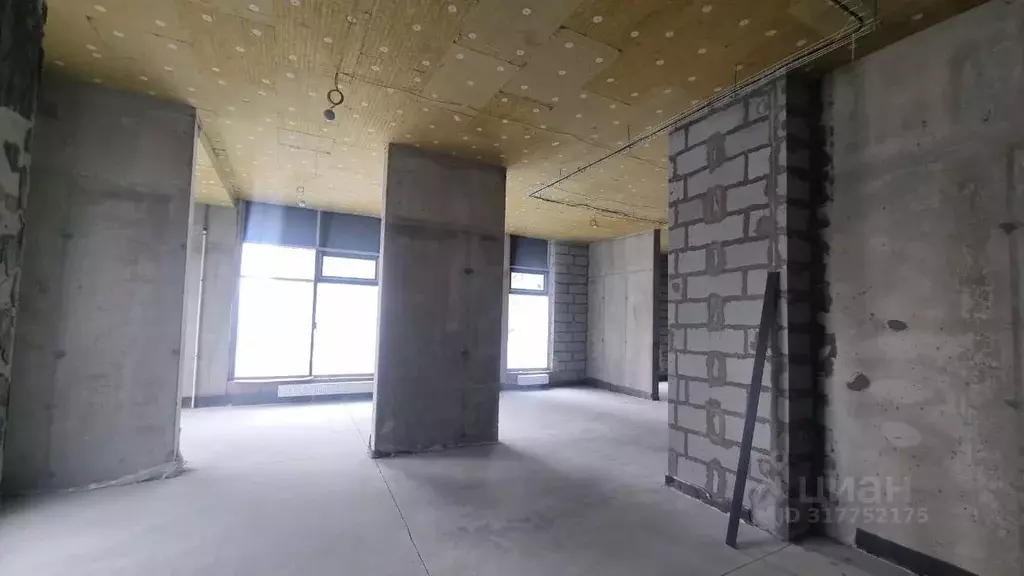 Помещение свободного назначения в Свердловская область, Екатеринбург ... - Фото 1