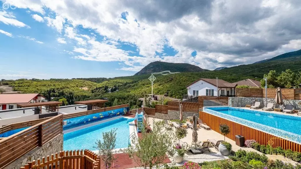 Дом в Республика Крым, муниципальный округ Алушта, село Виноградное, ... - Фото 1