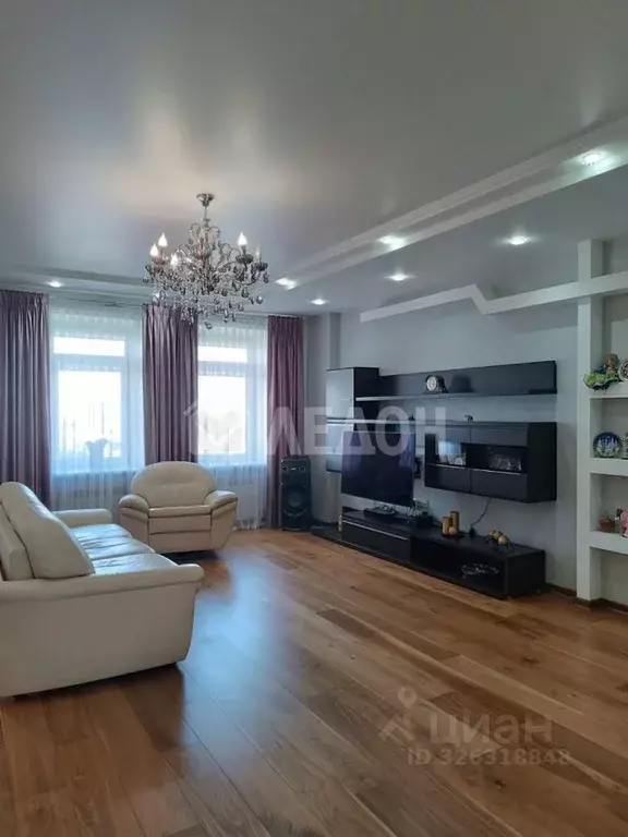 3-к кв. Омская область, Омск наб. Тухачевского, 16 (133.3 м) - Фото 1