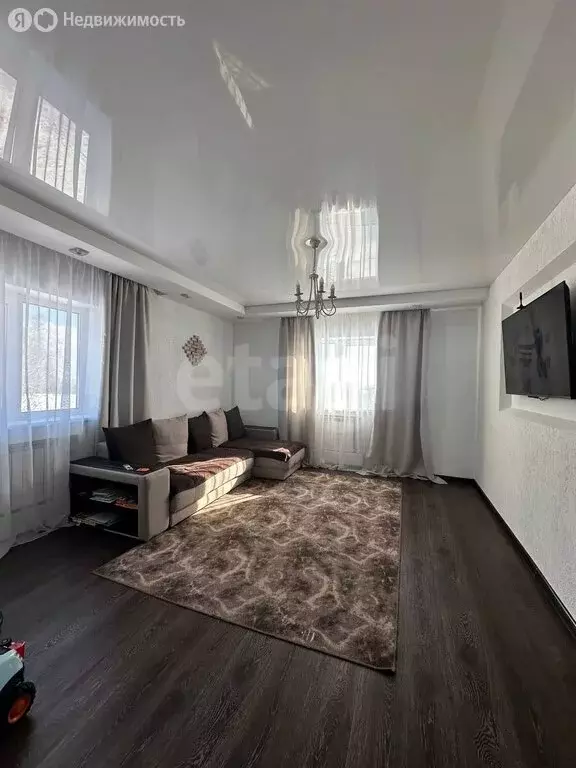 Дом в посёлок Пригородный, Кленовая улица (175.3 м) - Фото 1