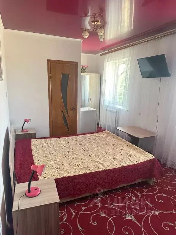 Комната Оренбургская область, Соль-Илецк ул. Урицкого, 32 - Фото 0