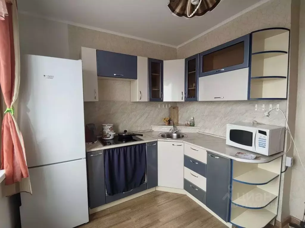 1-к кв. Белгородская область, Старый Оскол Юбилейный мкр, 4 (40.0 м) - Фото 1