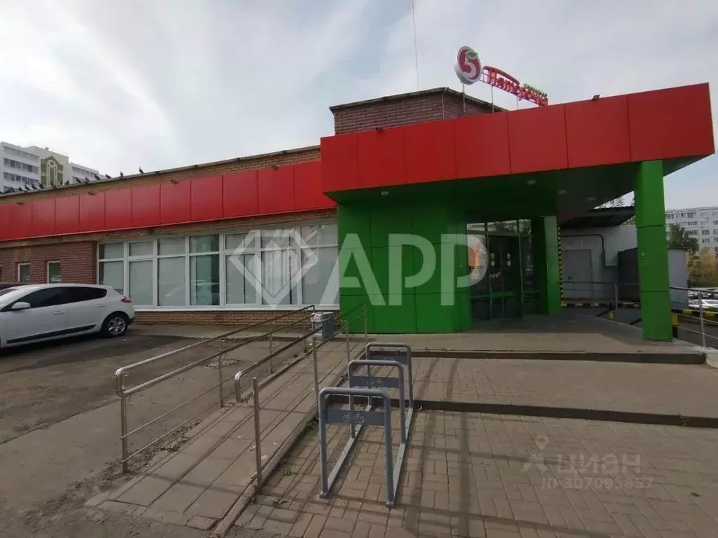 Помещение свободного назначения в Татарстан, Набережные Челны ул. ... - Фото 1