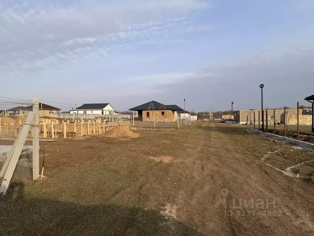 Участок в Крым, Симферопольский район, Родниковское с/пос, с. Новый ... - Фото 1