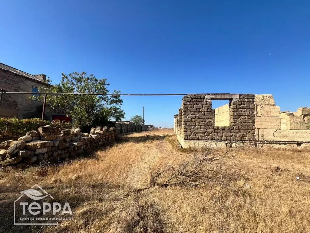 Участок в Крым, Сакский район, с. Вересаево ул. Школьная, 7 (15.0 ... - Фото 0