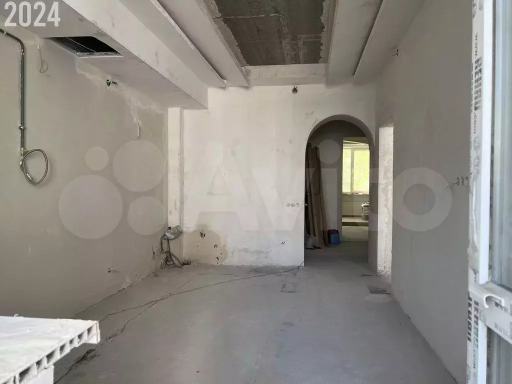 2-к. квартира, 83 м, 2/5 эт. - Фото 1