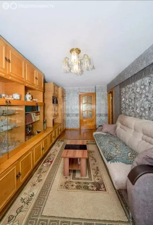 3-комнатная квартира: Бийск, улица Петра Мерлина, 16 (59.2 м) - Фото 1