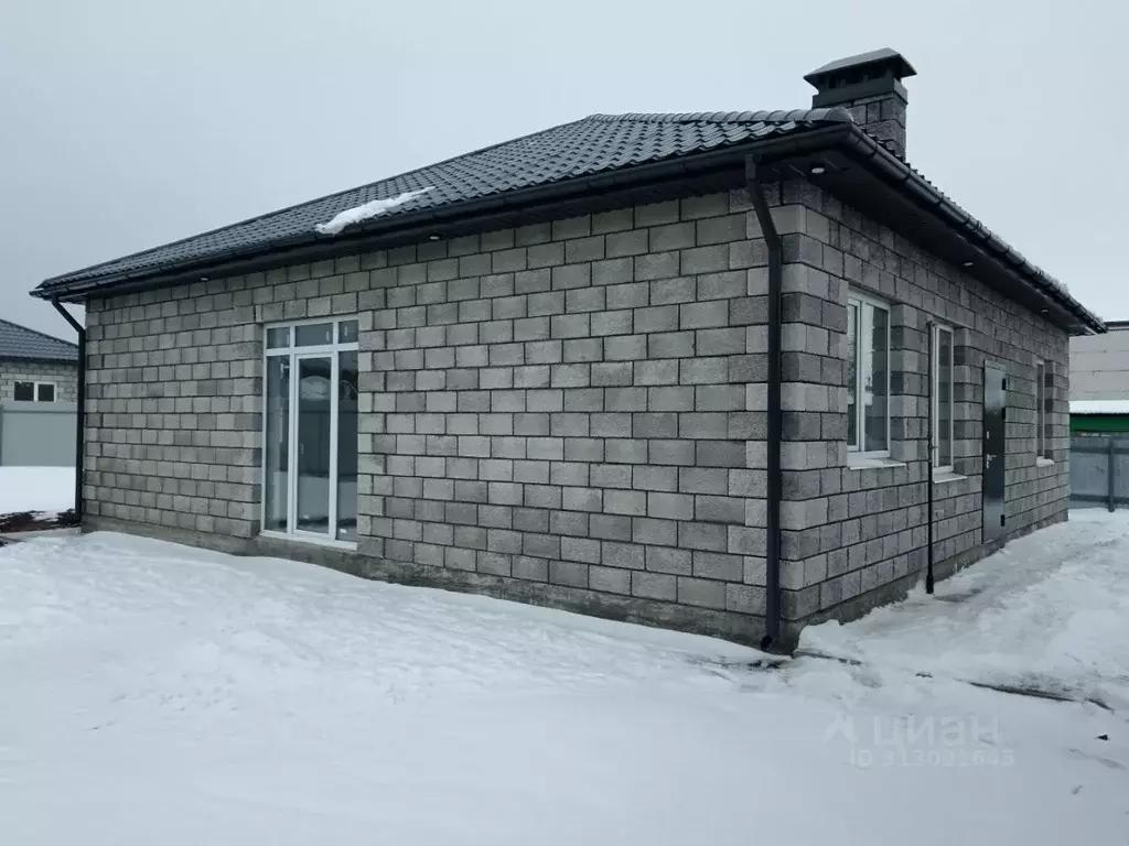 Дом в Самарская область, Ставропольский район, с. Ягодное ул. Грачева, ... - Фото 1